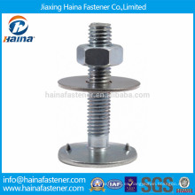 Fabricación de China Zinc plateado Metal Bucket Bolt con tuerca y arandela